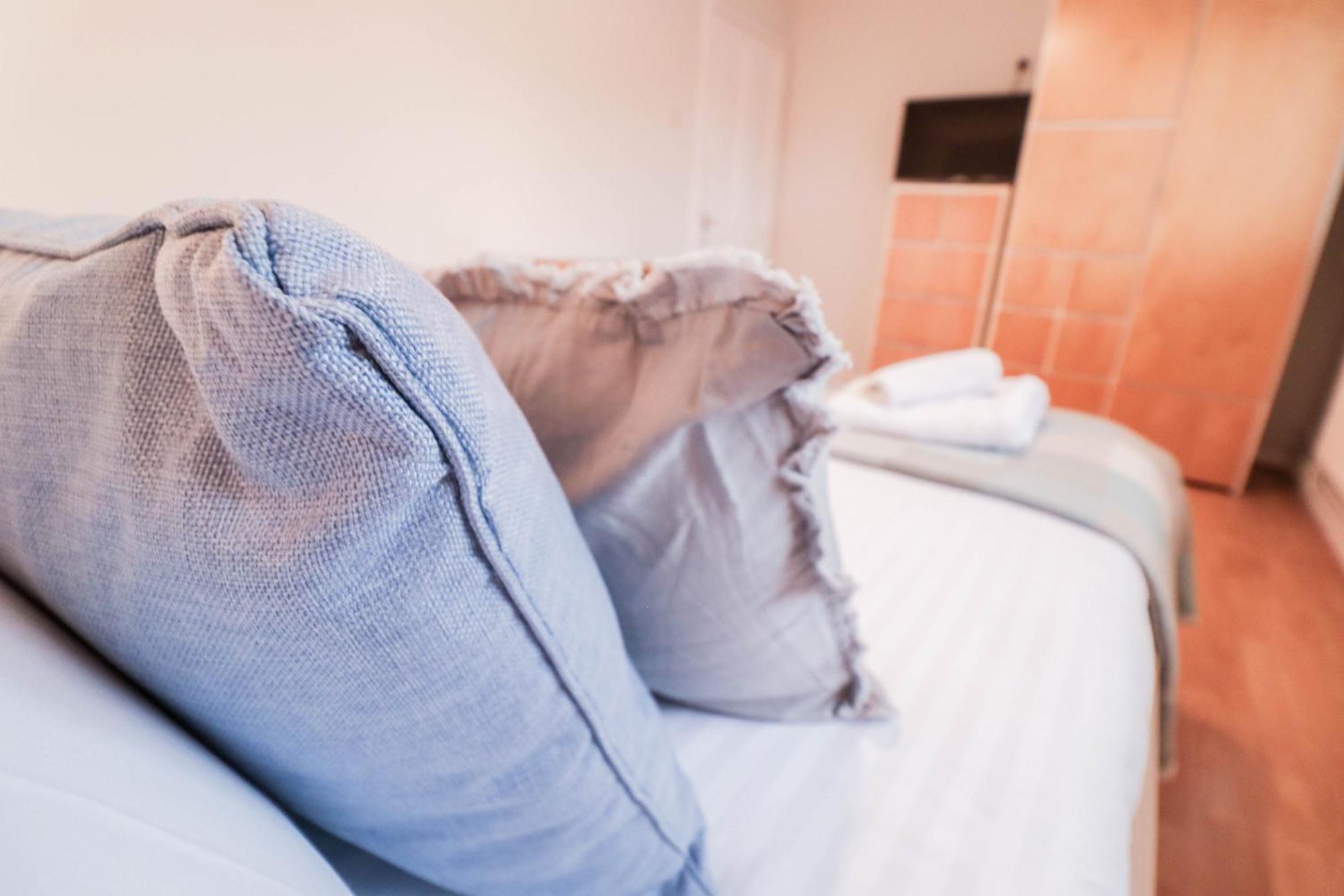 Bright And Spacious Contractor House L Parking! บอร์แรมวูด ภายนอก รูปภาพ